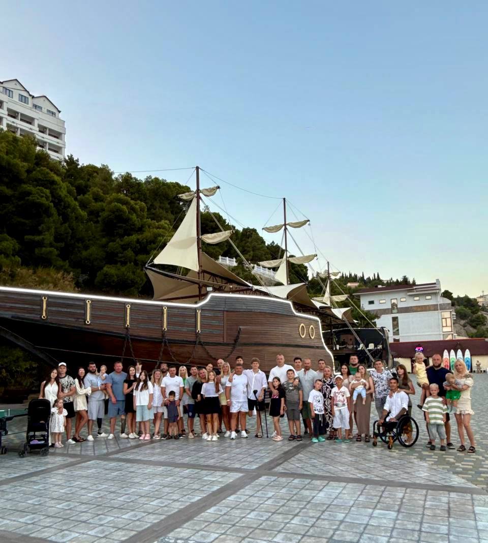 Команда «АКМ-Следж» проводит восстановительный отпуск в Крыму!