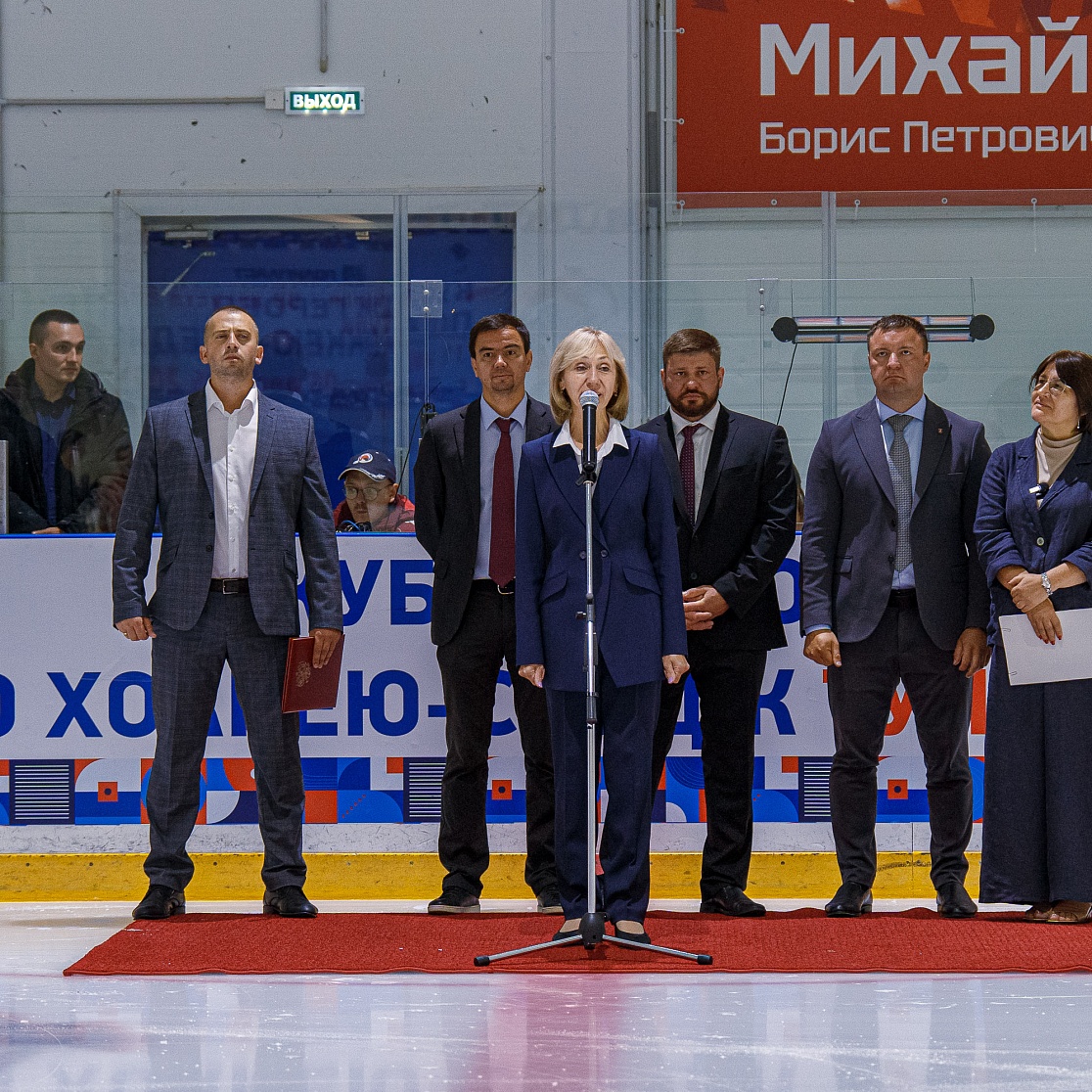В Туле стартовали Всероссийские соревнования по следж-хоккею  «Кубок героев»