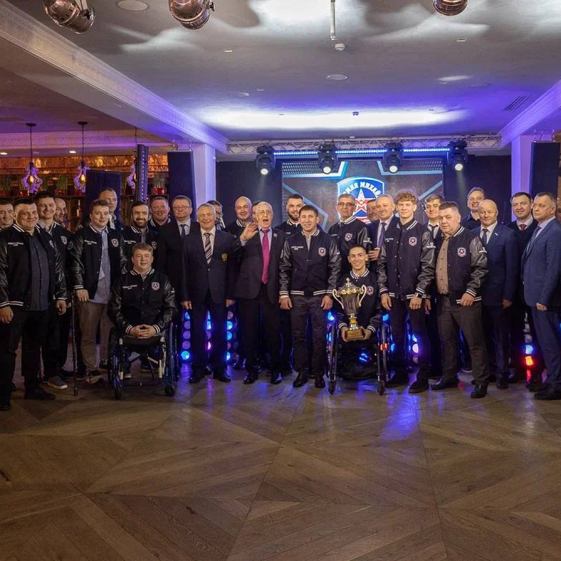 В Туле  чествуют команду  «АКМ-Следж»