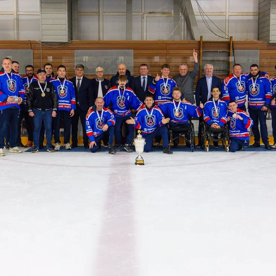 Состоялась церемония награждения обладателей кубка чемпионата России по хоккею-следж 2026 года - «АКМ-следж»