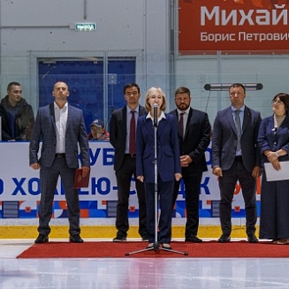 В Туле стартовали Всероссийские соревнования по следж-хоккею  «Кубок героев»