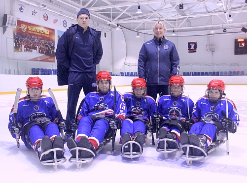 1-2 октября в ледовой арене «Тропик» состоялся чемпионат «Кубок имени Л.Н. Толстого по следж-хоккею среди детских команд».  - фото 0