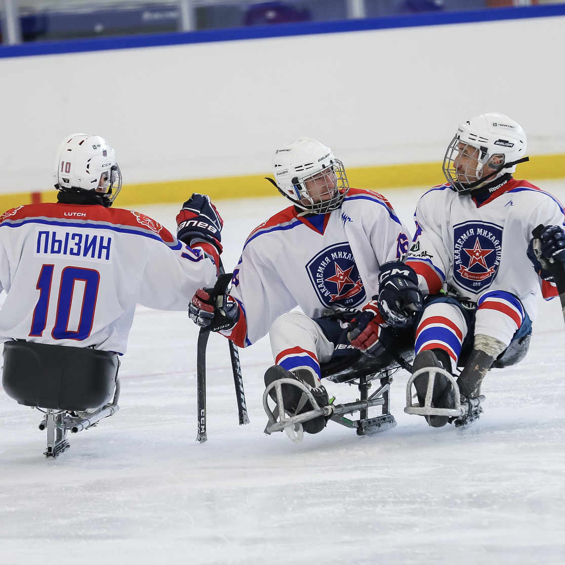  «АКМ-следж» одержал две победы из двух в товарищеских матчах с «Фениксом»