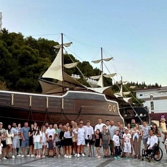 Команда «АКМ-Следж» проводит восстановительный отпуск в Крыму!